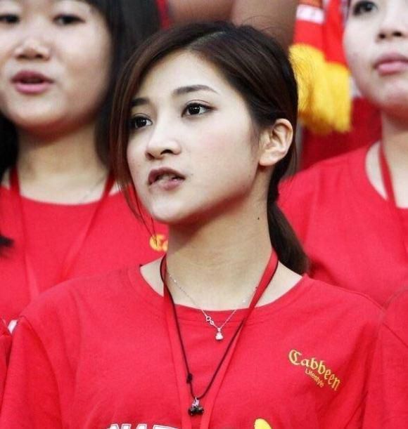萌白酱国产一区